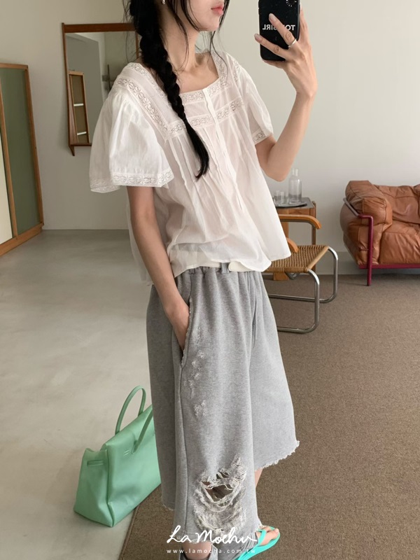 排扣蕾絲傘狀襯衫